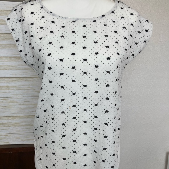 Cat top - Picture 1 of 3